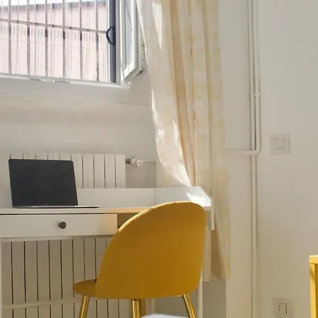 公寓 Ample 2-br Space 1 Min To Romolo M2 米兰