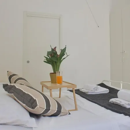 Ample 2-br Space 1 Min To Romolo M2 아파트 밀라노